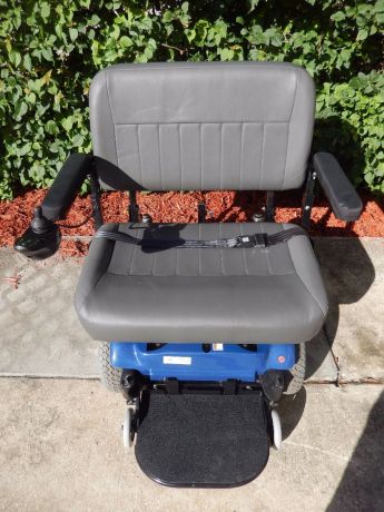 How to find a power wheelchair for free or reduced price