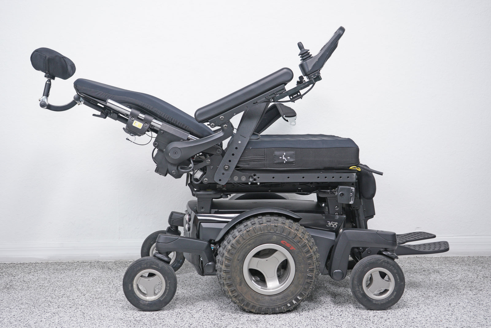 Magic 360 Off-Road Powerchair Seat lift Tilt Recline & Legs - 9057