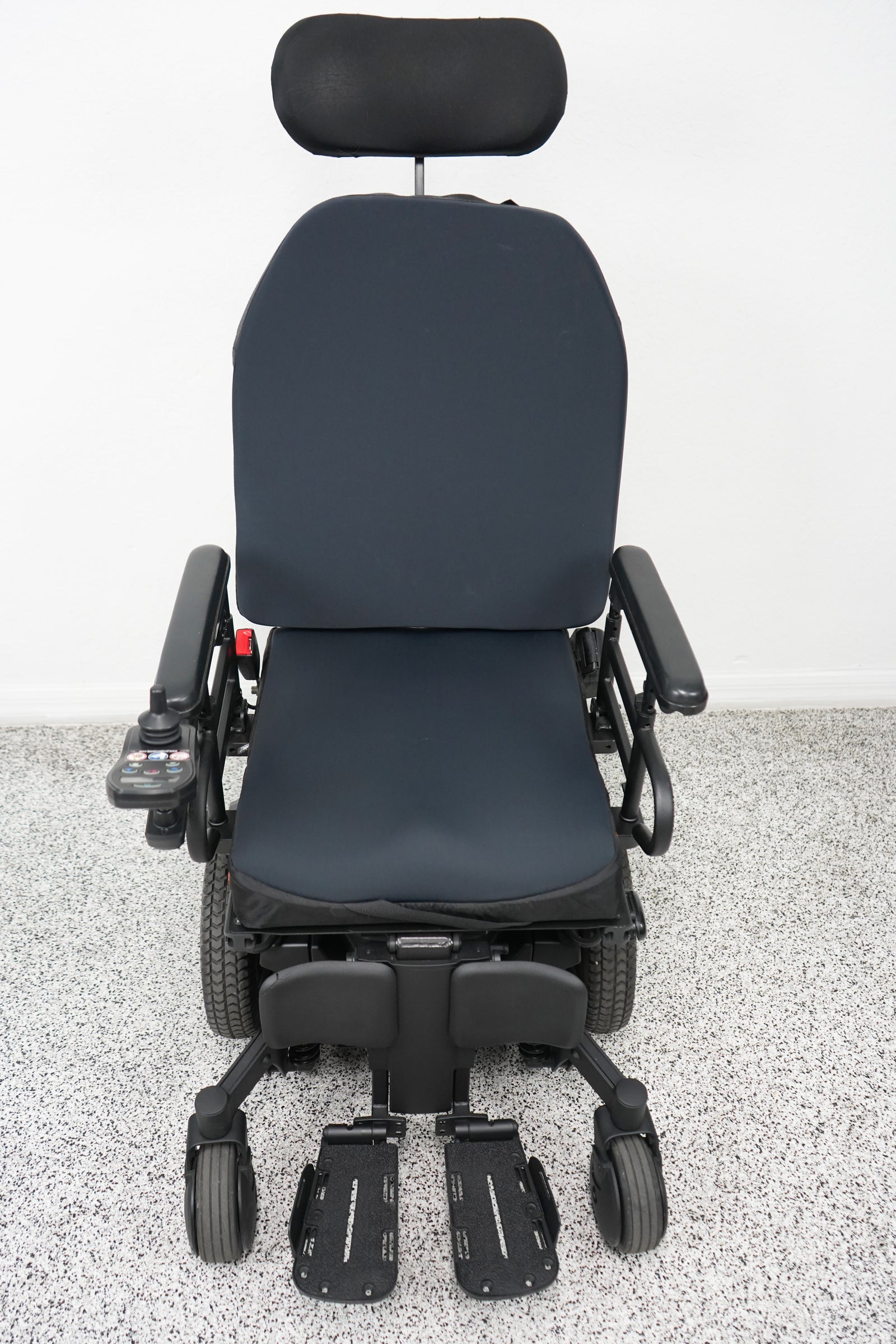 Quantum Edge 3 Power Wheelchair 12" iLevel Seat Lift & Tilt - 9041