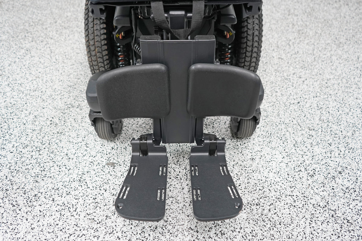 Quantum Edge 3 Stretto Power Wheelchair 12" iLevel Seat Lift, Tilt, Recline & Legs - 8986
