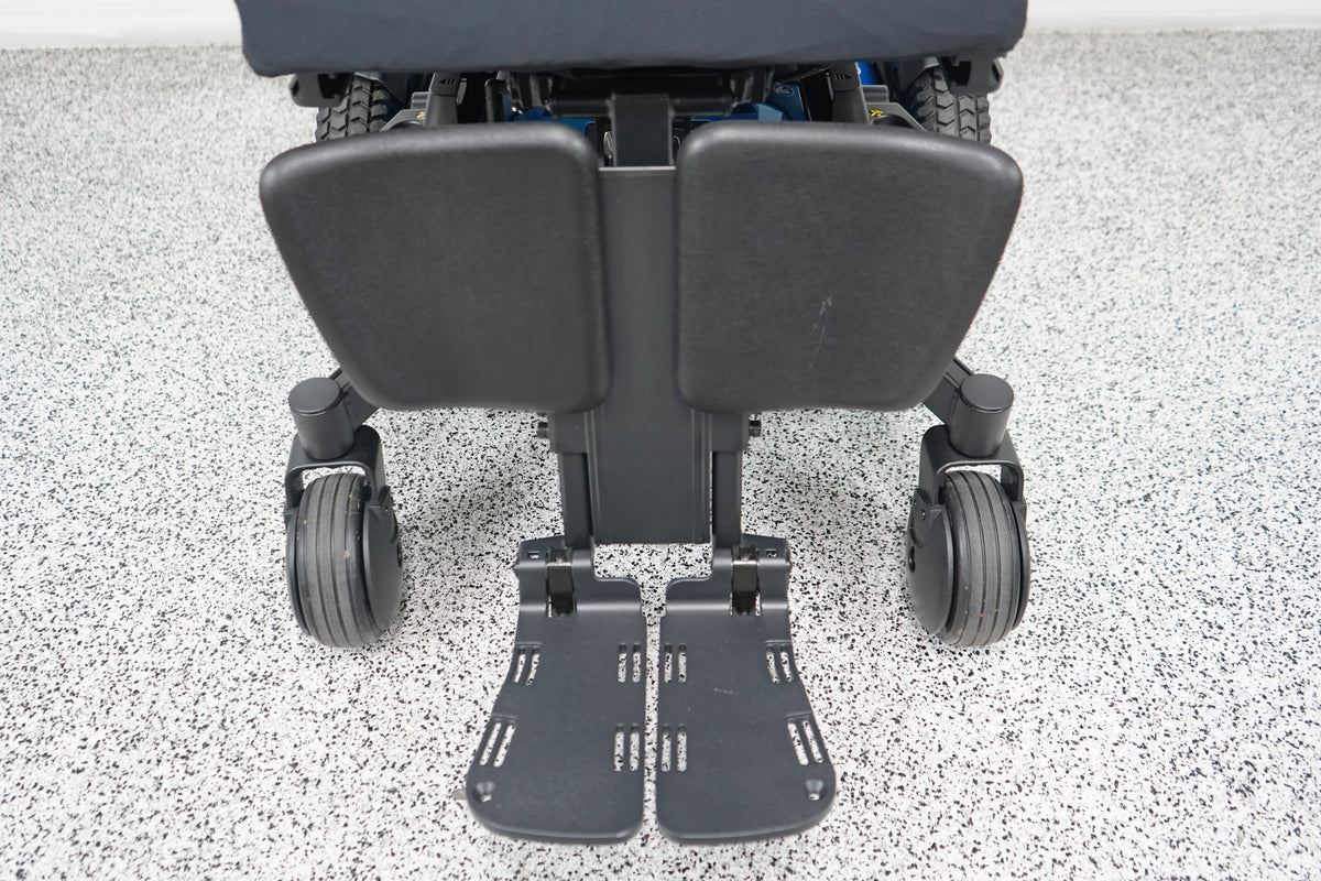 Quantum J4E Power Wheelchair 10" Seat Lift, Tilt & Legs - 9128
