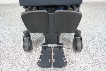 Quantum J4E Power Wheelchair 10" Seat Lift, Tilt & Legs - 9128