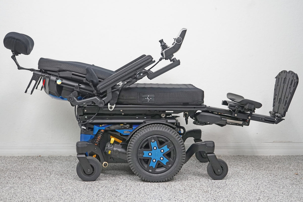 Quantum Edge 3 Stretto Power Wheelchair - 12" iLevel Seat Lift, Recline, Tilt, Legs - 5672