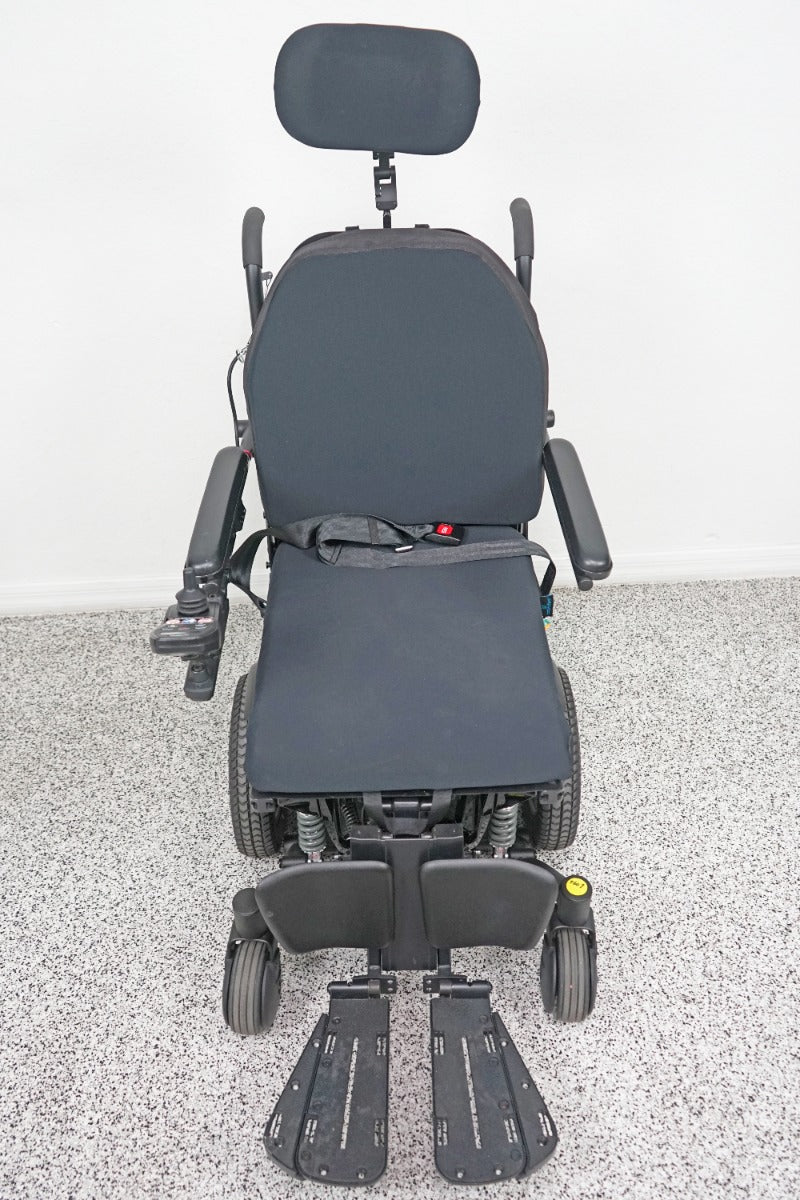 Quantum J4 Power Wheelchair Tilt & Legs - 7607