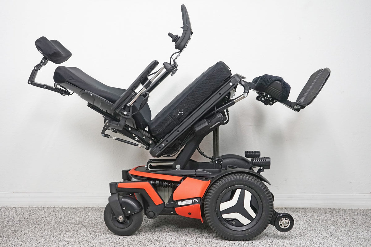 Permobil F5 Power Wheelchair 14" Seat Lift, Tilt, Recline & Legs - 5727