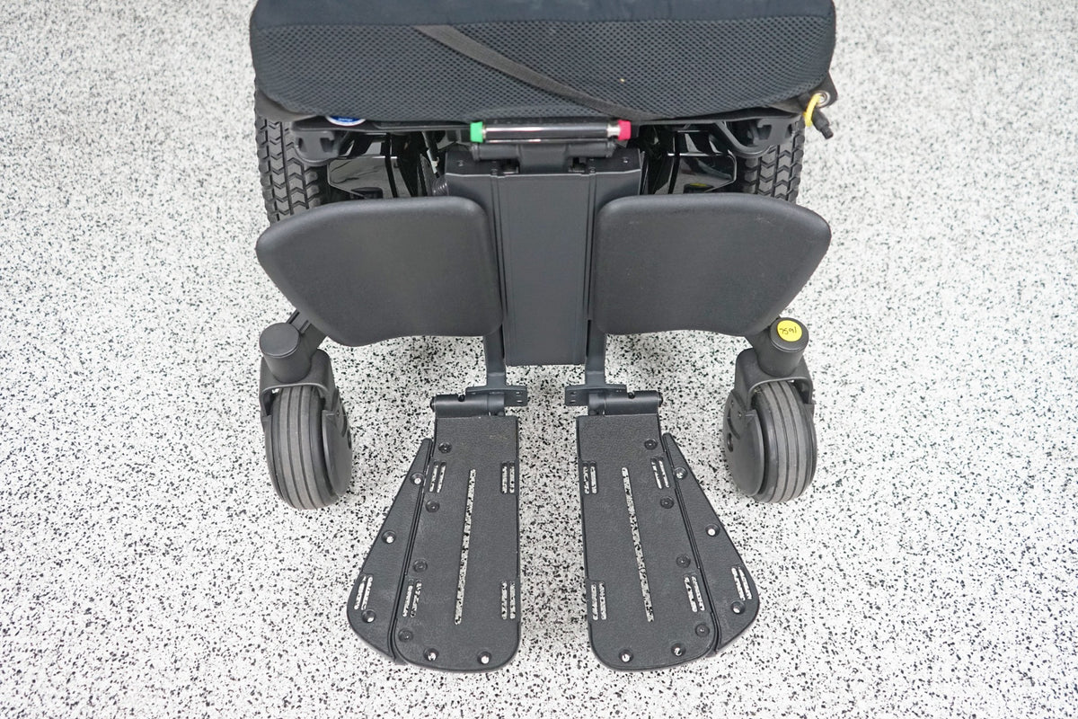 Quantum Edge 3 Power Wheelchair 12" iLevel Seat Lift, Tilt, Recline & Legs - 7591