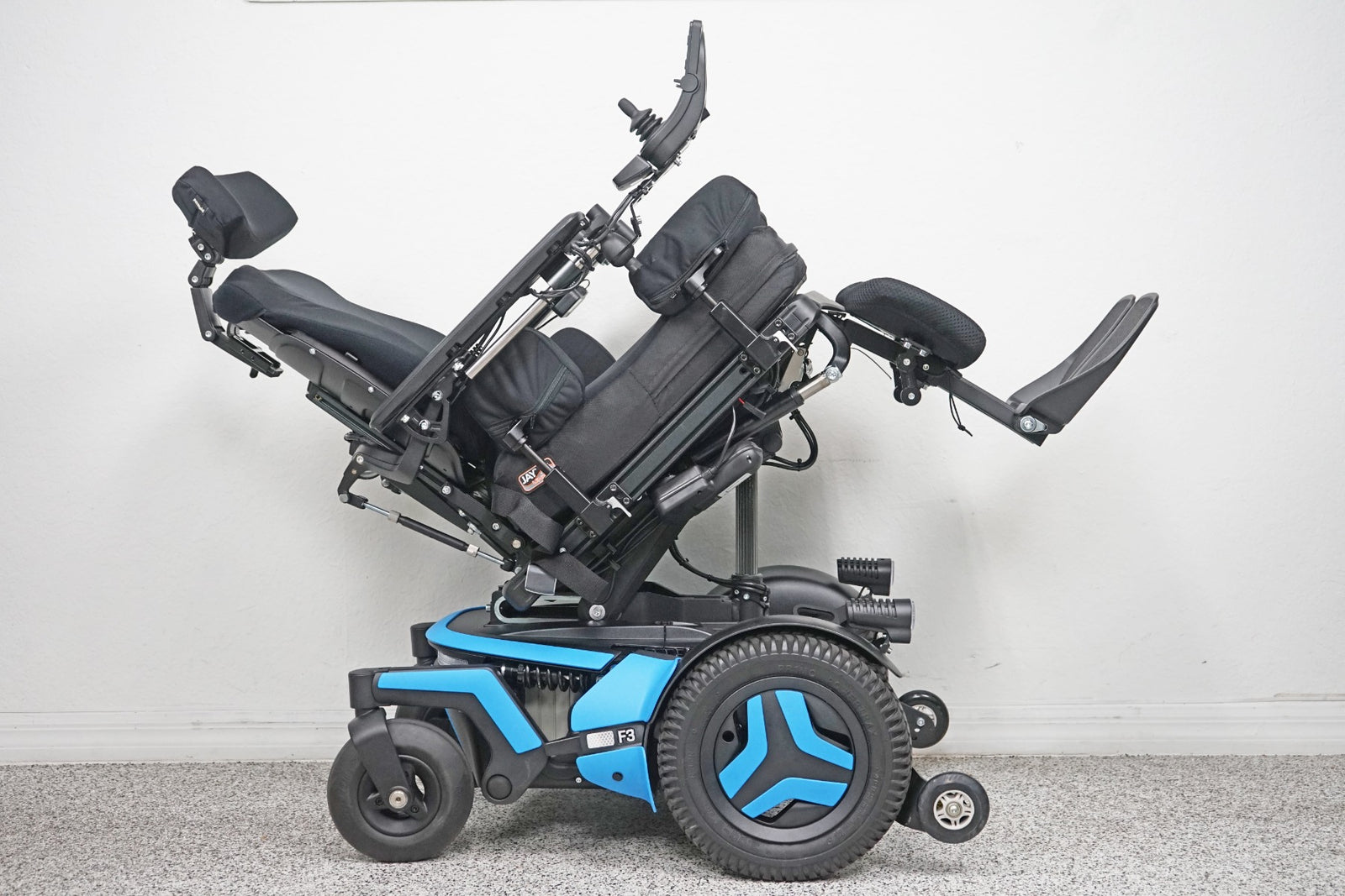 Permobil F3 Power Wheelchair 12" Seat Lift, Tilt, Recline, Legs & Anterior Tilt - 5928