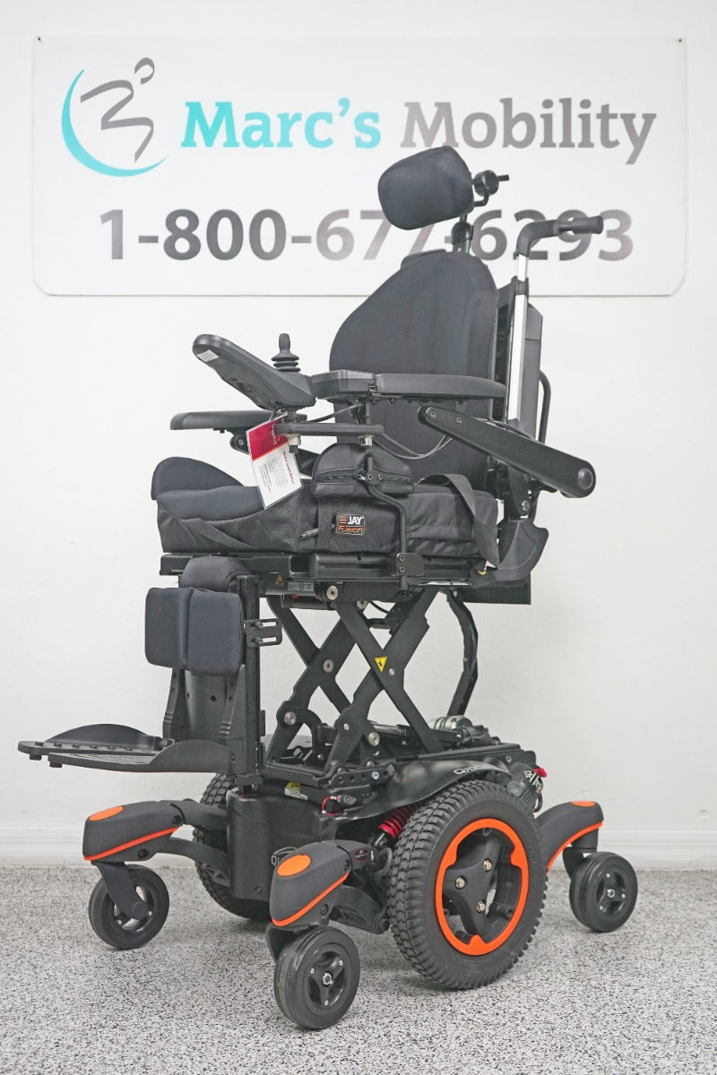 Quickie Q700 M Power Wheelchair Seat Lift, Tilt, Recline & Legs - 7767