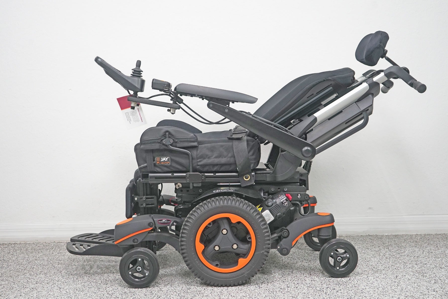 Quickie Q700 M Power Wheelchair Seat Lift, Tilt, Recline & Legs - 7767