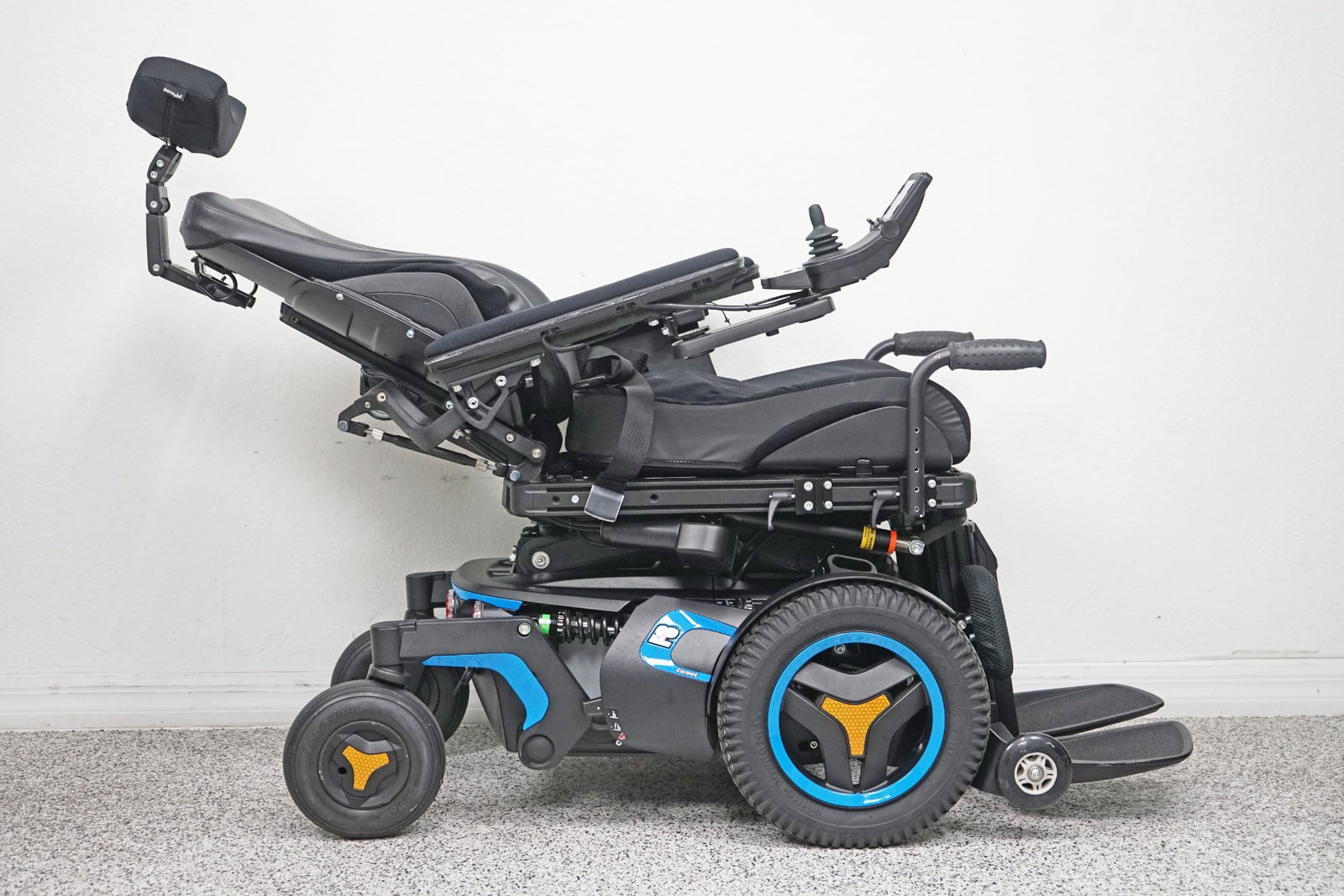 Permobil F3 Power Wheelchair 12" Seat Lift, Tilt, Recline, Legs & Anterior Tilt - 6015