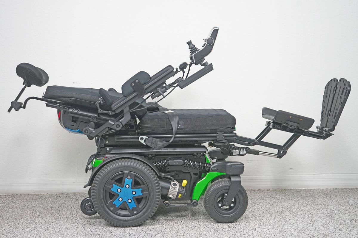 Quantum R-Trak Power Wheelchair Seat Lift, Tilt, Recline & Legs - 7813