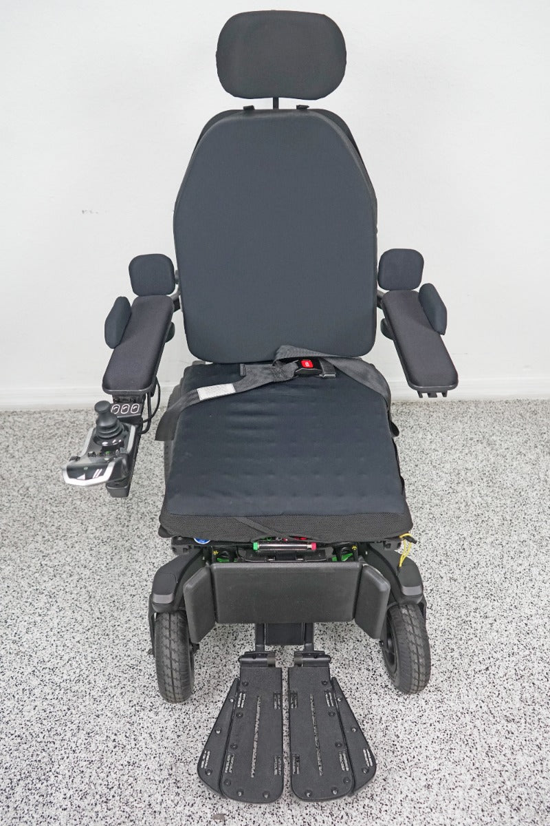 Quantum R-Trak Power Wheelchair Seat Lift, Tilt, Recline & Legs - 7813