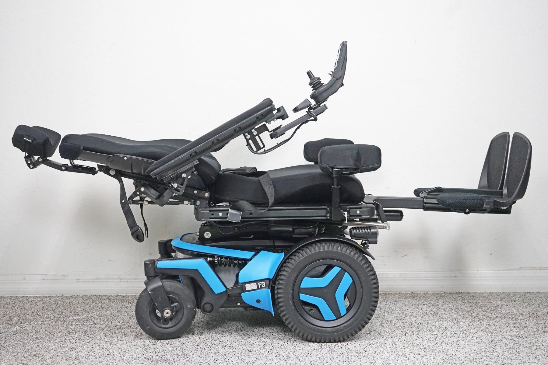 Permobil F3 Power Wheelchair 12" Seat Lift, Tilt, Recline, Legs & Anterior Tilt - 6123