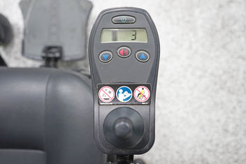 Quantum Q6 Edge Power Wheelchair - 6138