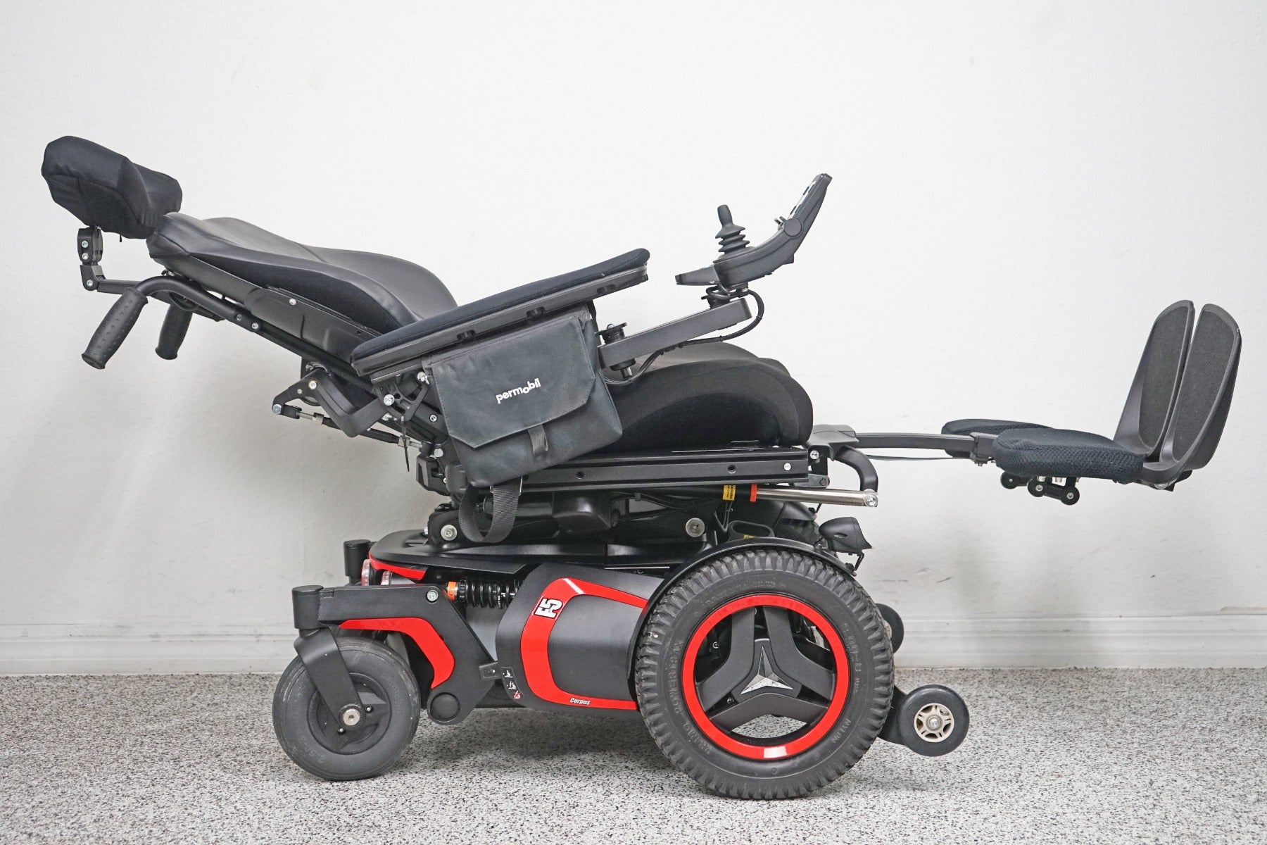 Permobil F5 Power Wheelchair 14" Seat Lift, Tilt, Recline, Legs & Anterior Tilt - 6154