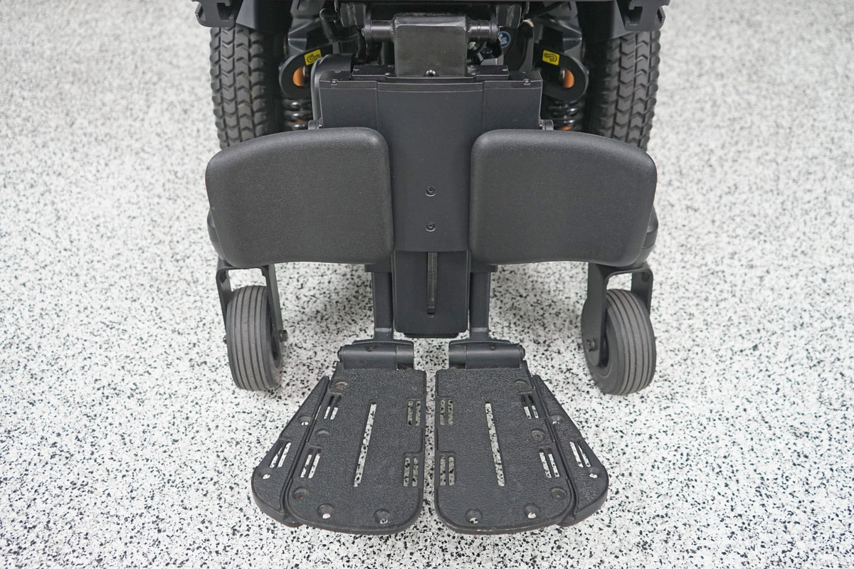 Quantum Edge 3 Stretto Power Wheelchair 12" iLevel Seat Lift, Tilt, Recline & Legs - 7903