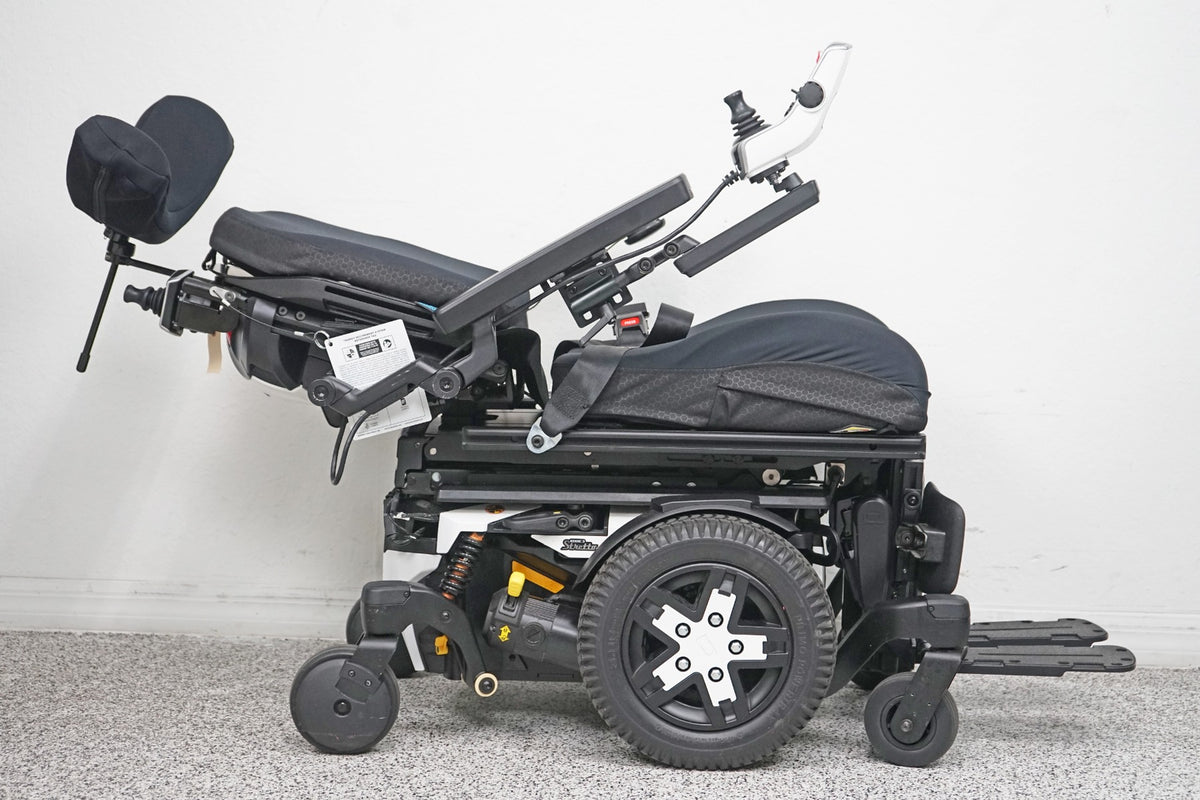 Quantum Edge 3 Stretto Power Wheelchair 12" iLevel Seat Lift, Tilt, Recline & Legs - 6193