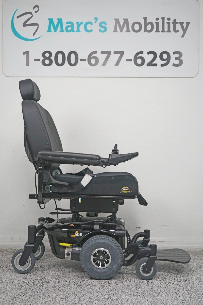 Quantum J6 Power Wheelchair  - 8121