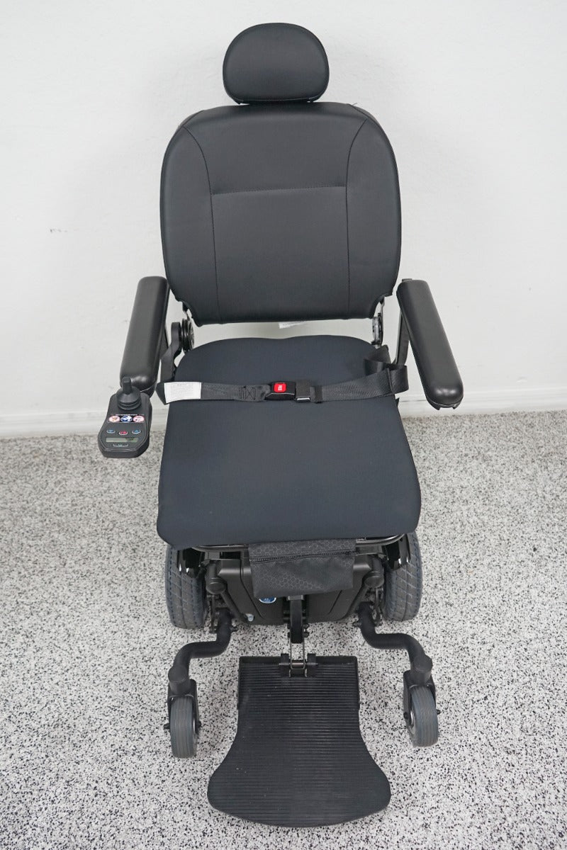 Quantum J6 Power Wheelchair  - 8121