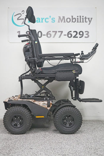 Quantum Outback All Terrain Power Wheelchair Seat Lift, Tilt, Recline & Legs - 8134