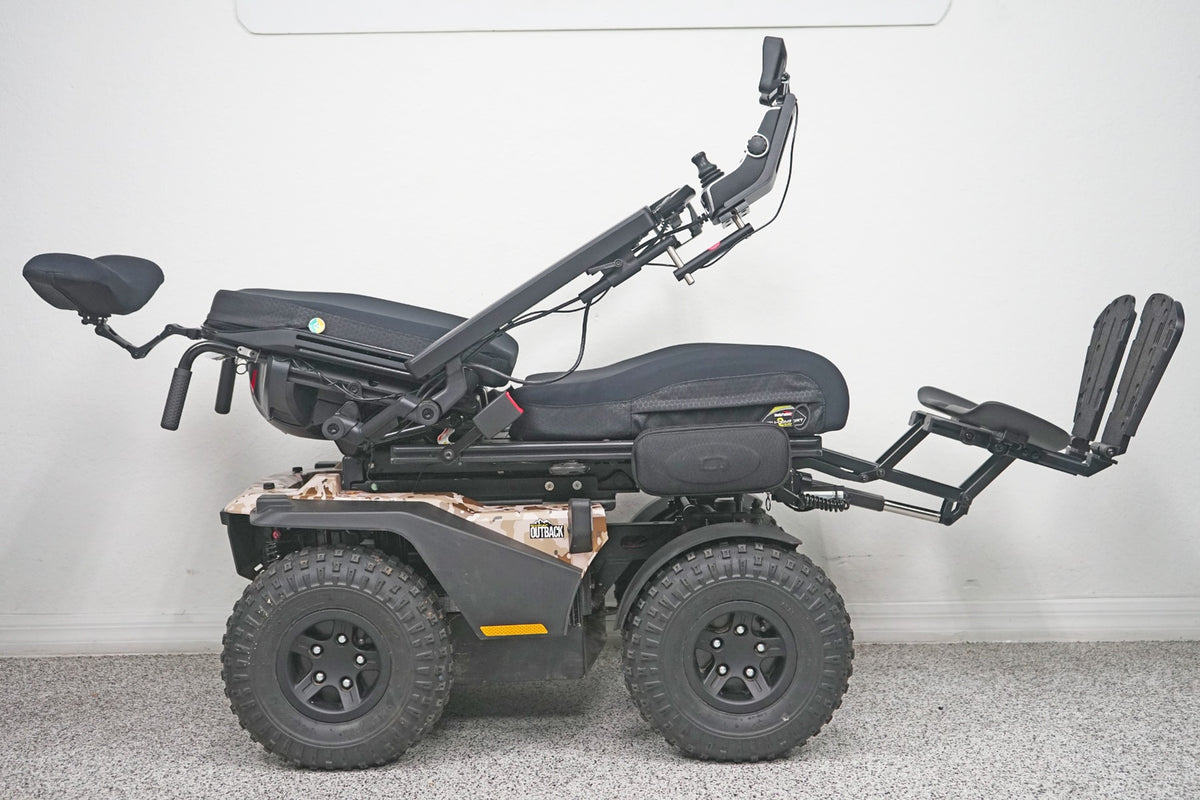 Quantum Outback All Terrain Power Wheelchair Seat Lift, Tilt, Recline & Legs - 8134