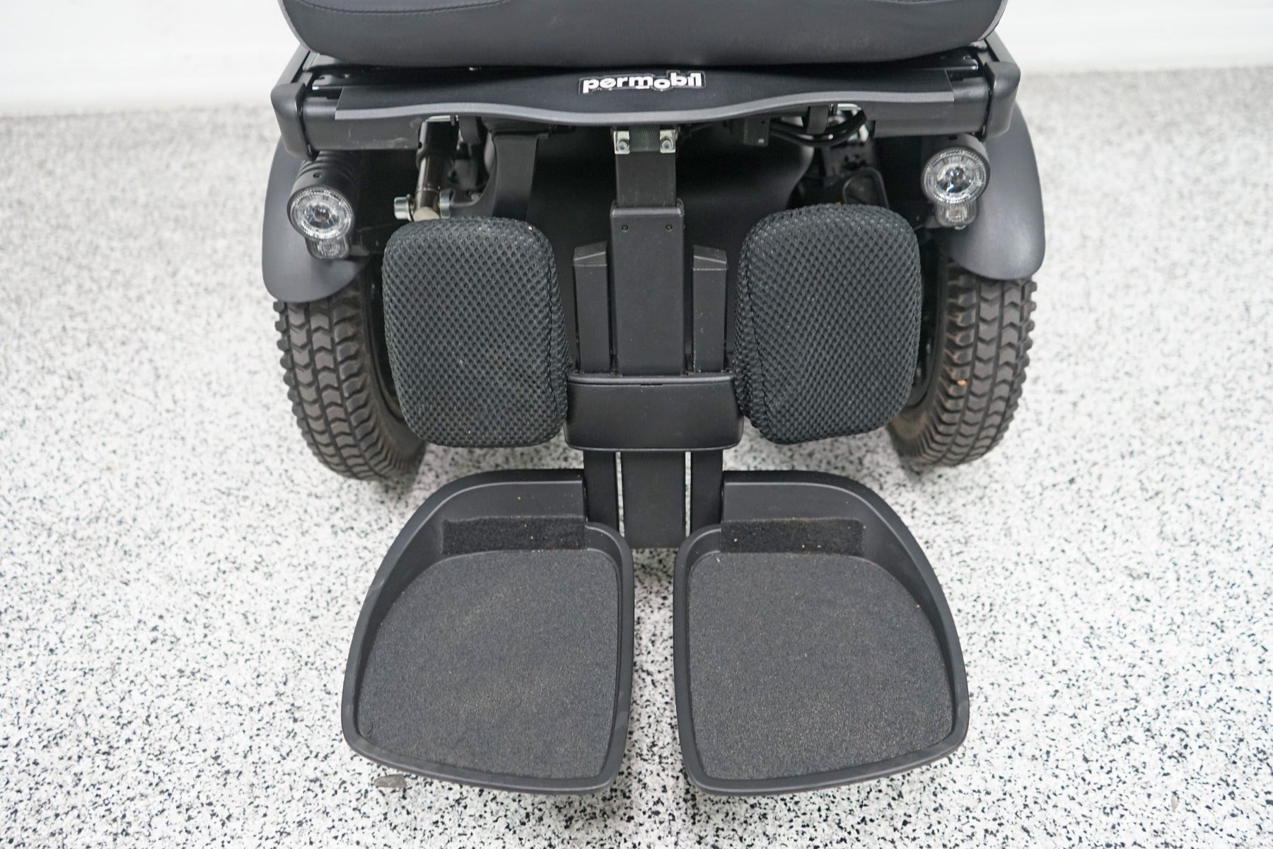 Permobil F3 Power Wheelchair 12" Seat Lift, Tilt, Recline, Legs & Anterior Tilt - 8169