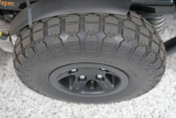 Quantum Q6 Edge Power Wheelchair 7" Seat Lift & Large Knobby Tires - 6382