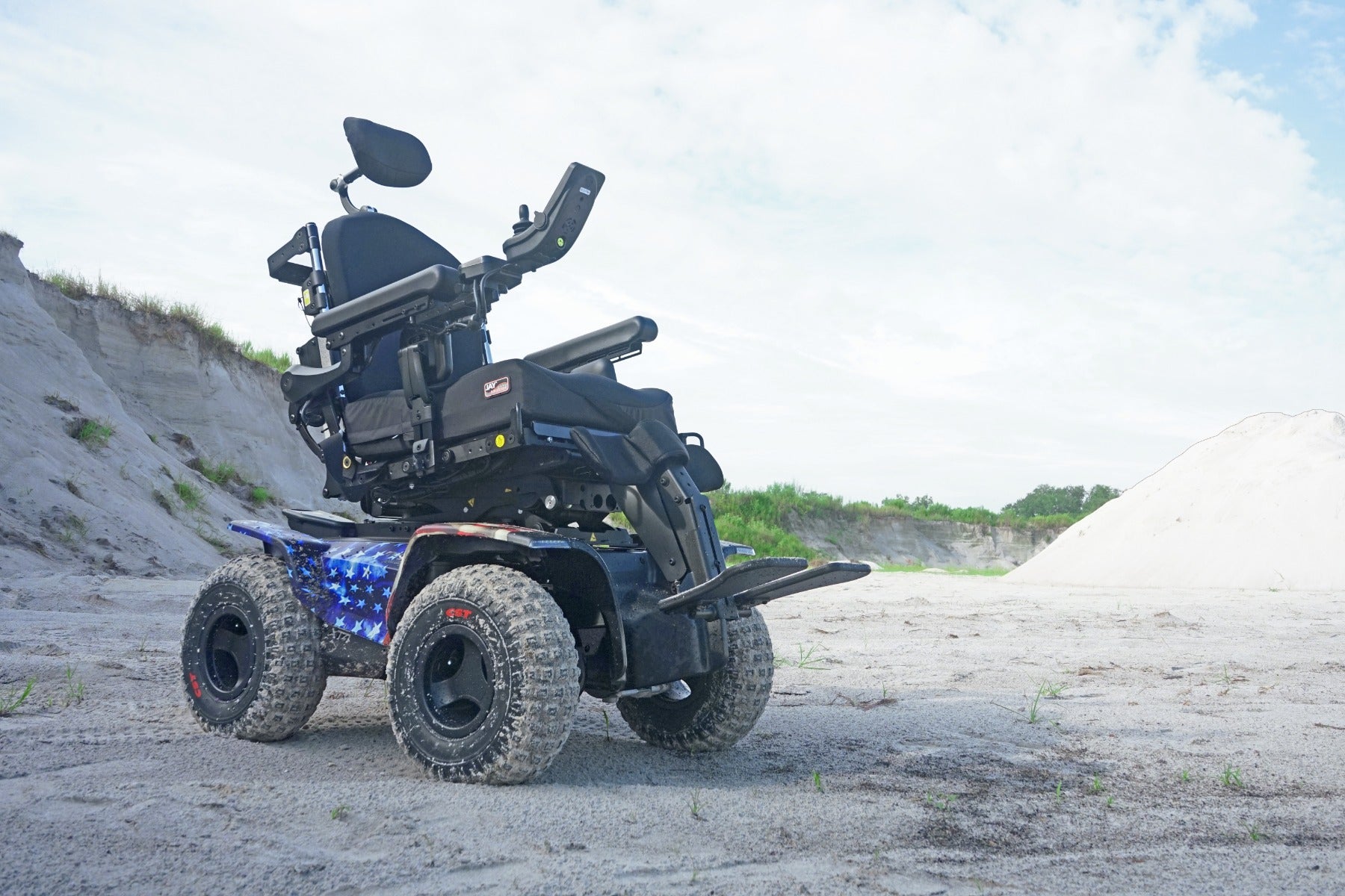 Magic Mobility XT4 All Terrain 4x4 Power Wheelchair – Marc's Mobility