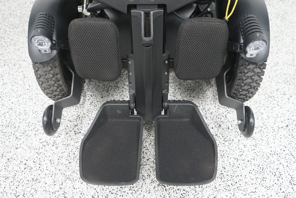 Permobil F5 Power Wheelchair Seat Lift, Tilt, Recline, Legs & Anterior Tilt - 8275