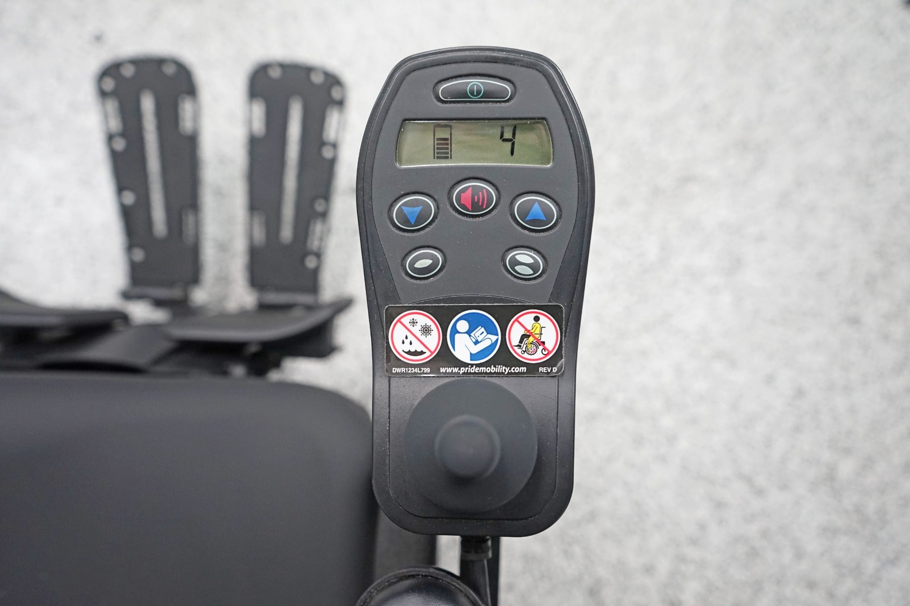 Quantum J4 Power Wheelchair Tilt & Legs - 6518