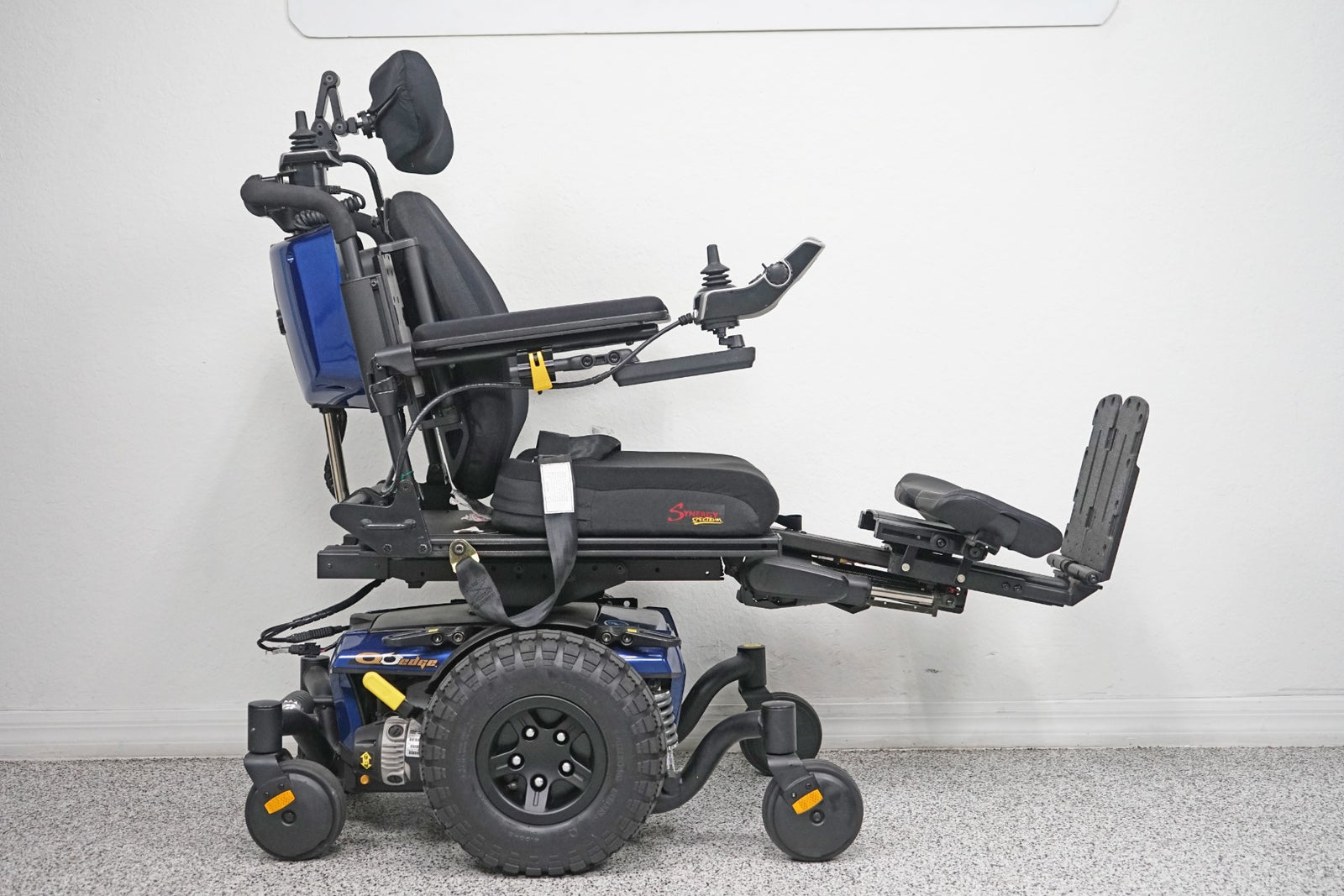 Quantum Q6 Edge Power Wheelchair 7" Seat Lift, Tilt, Recline, Legs & Large Knobby Tires - 6206