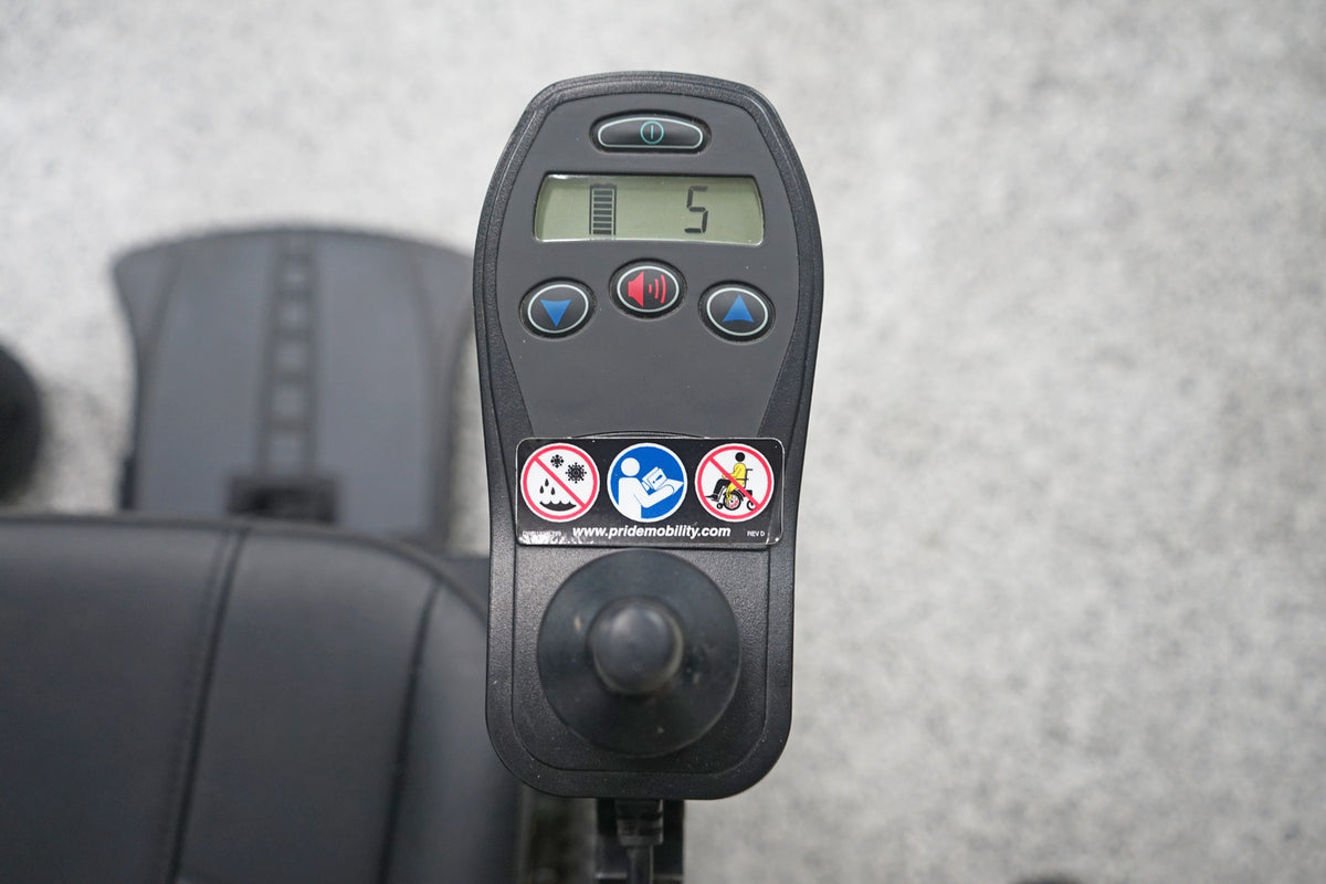 Quantum Q6 Edge 3 Power Wheelchair - 8385