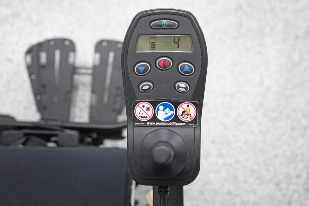 Quantum J6 Power Wheelchair Tilt & Legs - 6552