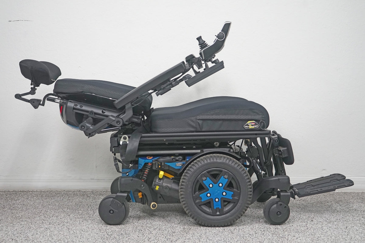 Quantum Edge 3 Stretto Power Wheelchair 12" iLevel Seat Lift, Tilt, Recline & Legs - 8506