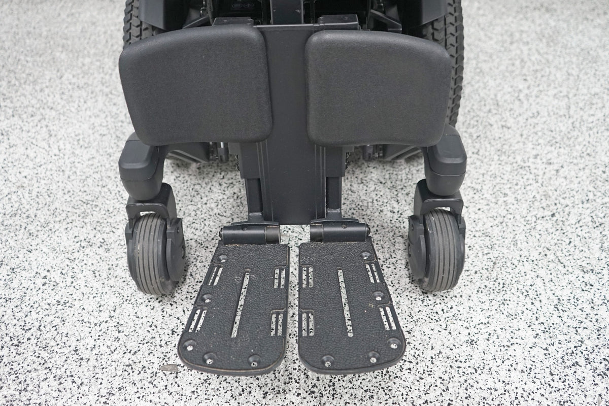 Quantum Edge 3 Stretto Power Wheelchair 12" iLevel Seat Lift, Tilt, Recline & Legs - 8403