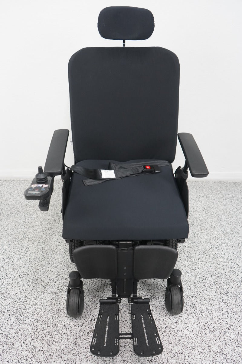 Quantum J4 HD Power Wheelchair Tilt & Legs - 8487
