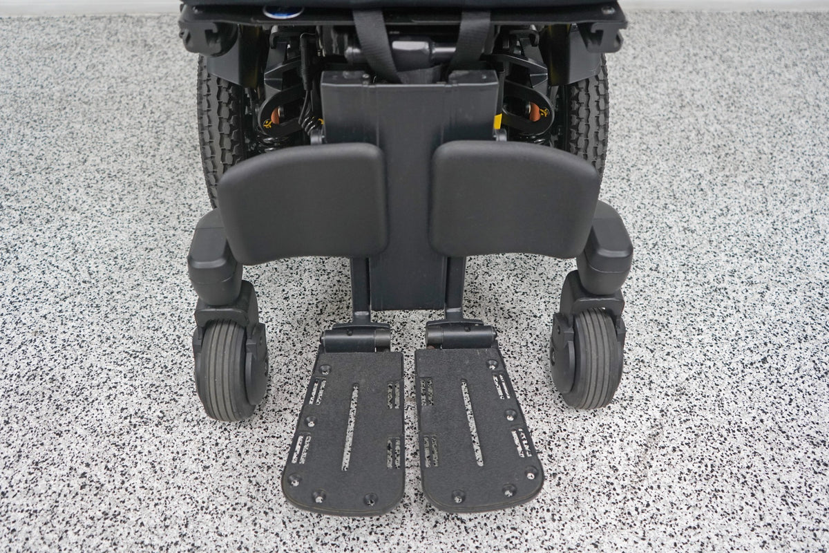 Quantum Edge 3 Stretto Power Wheelchair Tilt, Recline & Legs - 8574