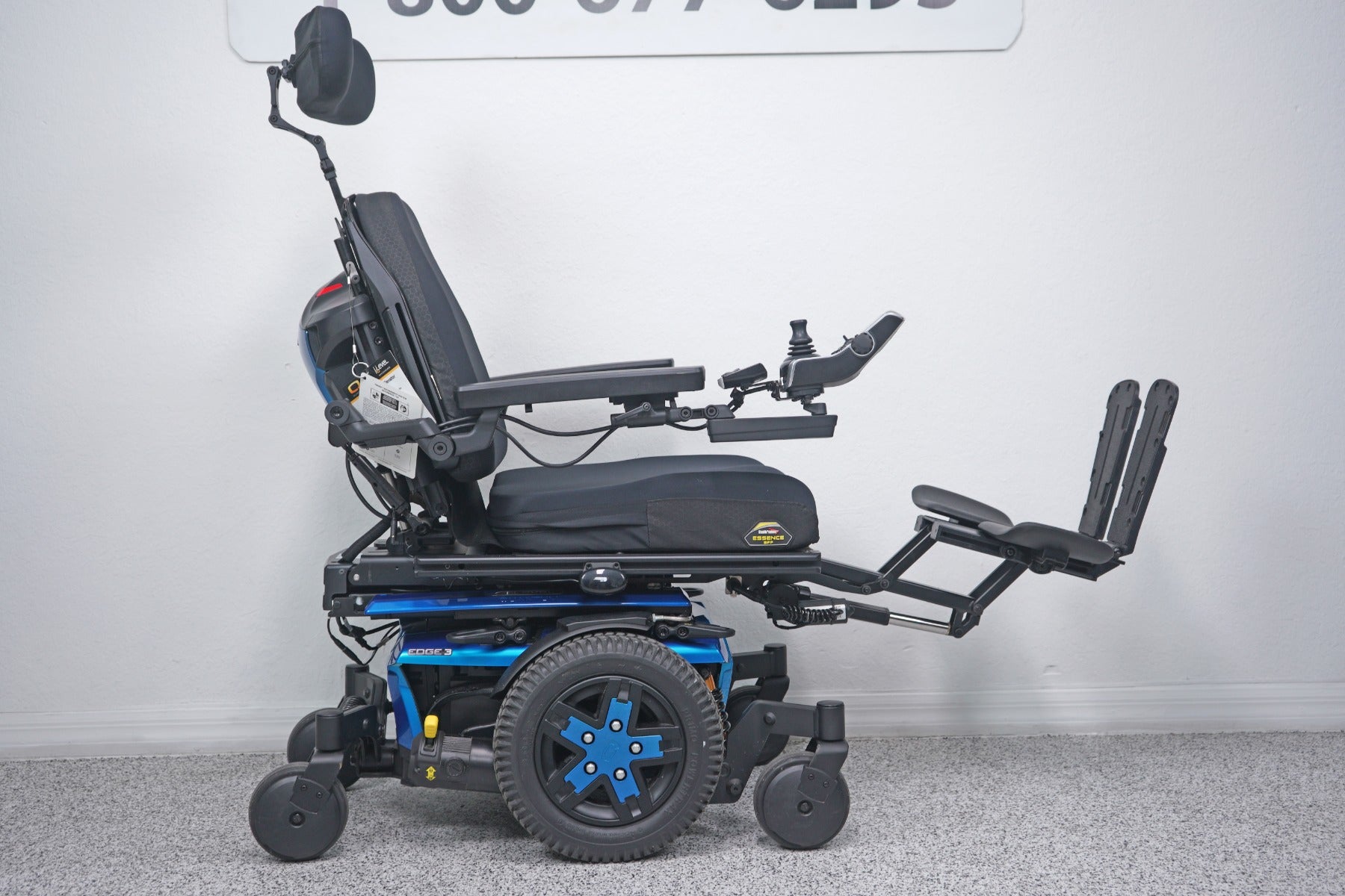 LCWモデル　AMRORTEC 900 Power Quantum Edge 3 Power Wheelchair 12