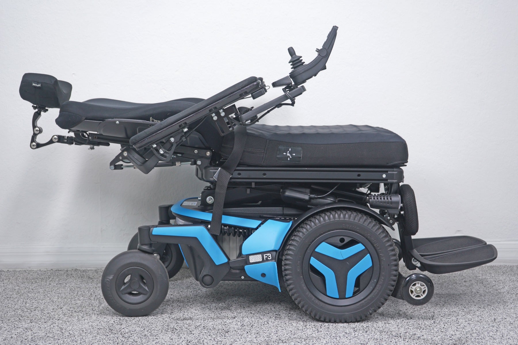 Permobil F3 Power Wheelchair 12" Seat Lift, Tilt, Recline, Legs & Anterior Tilt - 8672