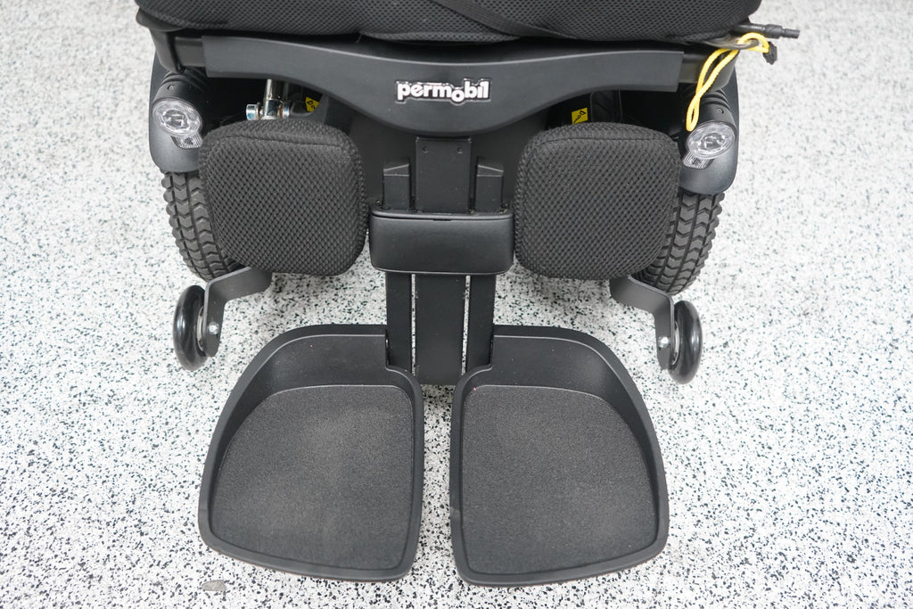 Permobil F3 Power Wheelchair 12" Seat Lift, Tilt, Recline, Legs & Anterior Tilt - 8672
