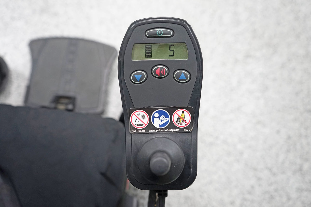 Quantum Q6 Edge Power Wheelchair - 6941