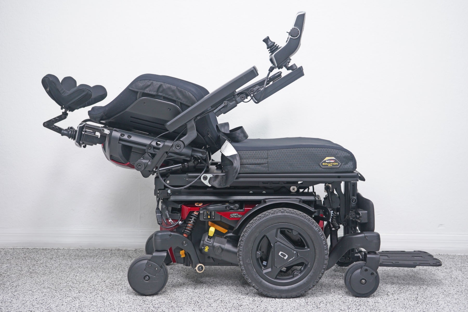 Quantum Edge 3 Stretto Power Wheelchair 12" iLevel Seat Lift, Tilt, Recline & Legs - 8811
