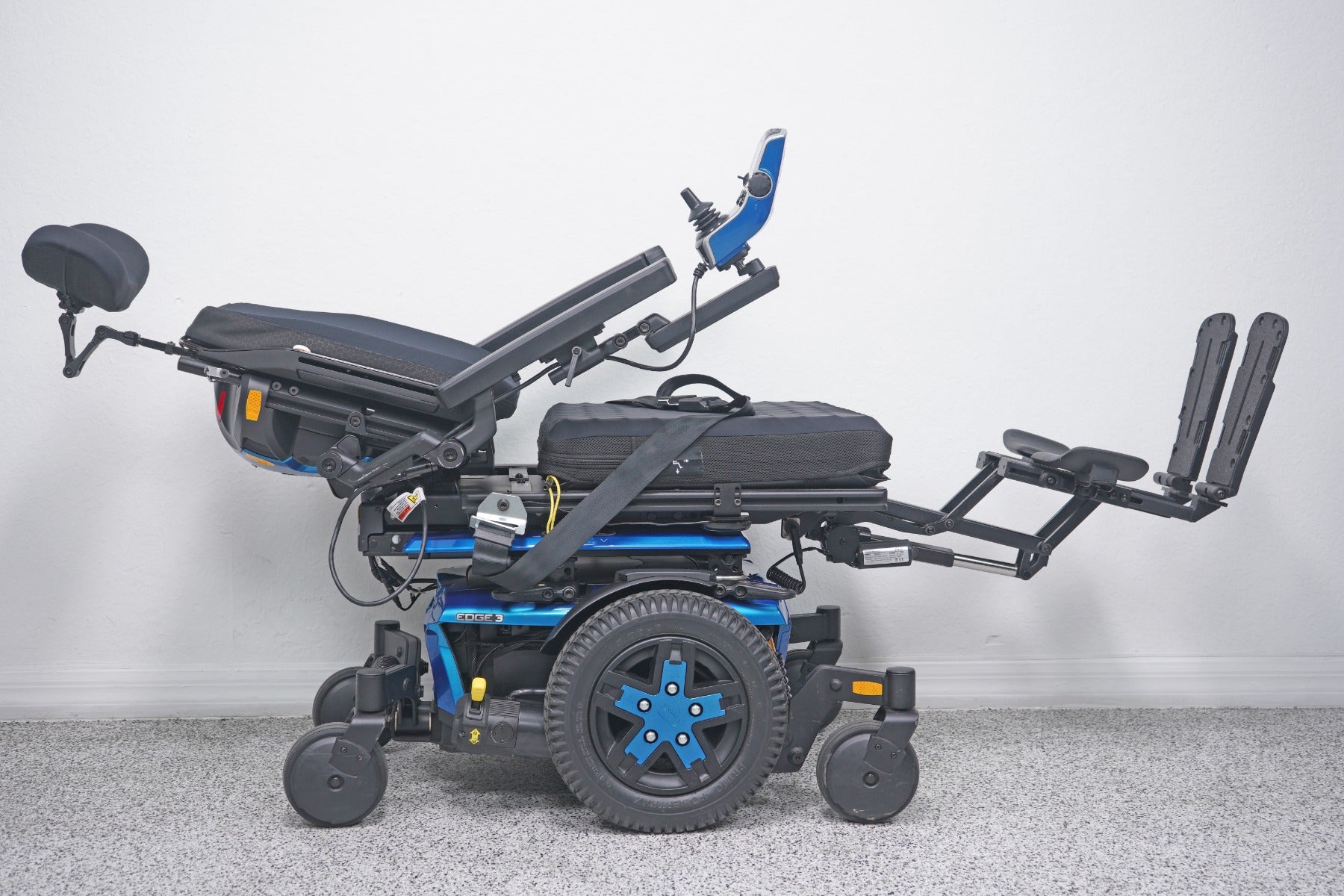 Quantum Edge 3 Power Wheelchair 12" iLevel Seat Lift, Tilt, Recline & Legs - 8761
