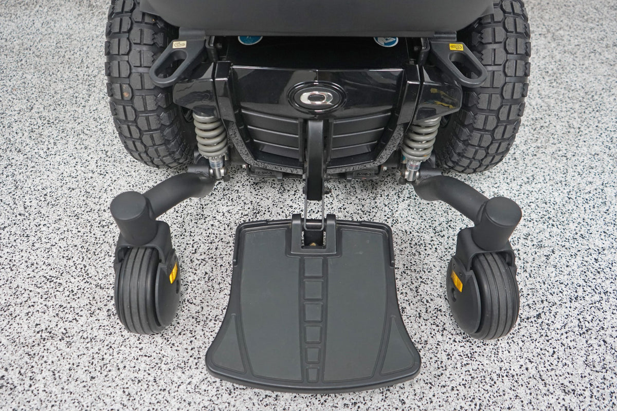 Quantum Q6 Edge Power Wheelchair Large Knobby Tires & 7" Seat Lift - 8762
