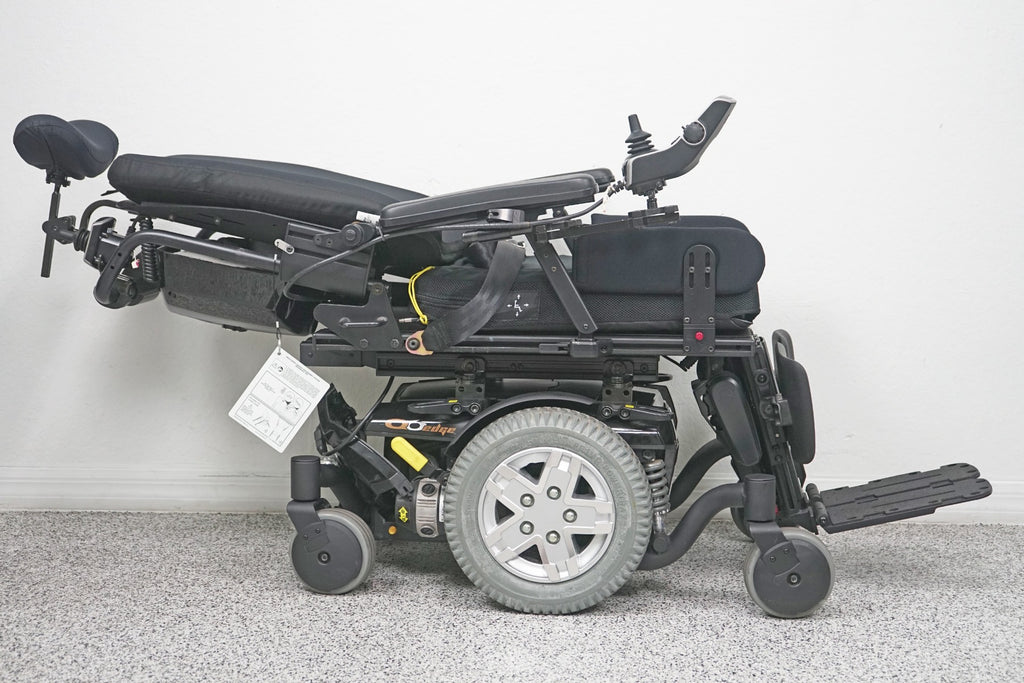 Quantum Q6 Edge Power Wheelchair Tilt, Recline & Legs - 7070