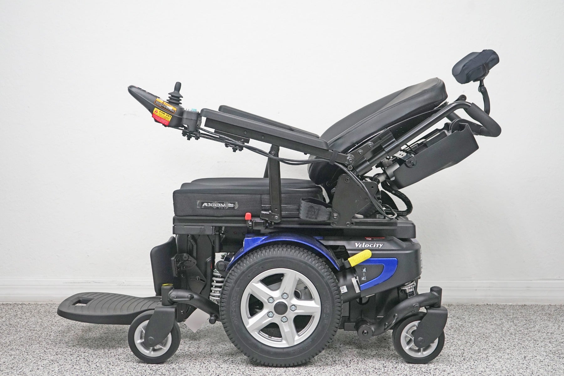 Merits Velocity P325 Power Wheelchair Tilt, Recline & Legs - 7071