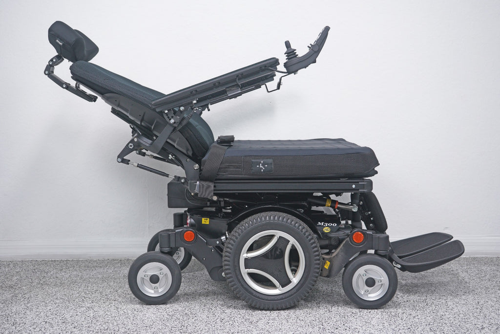 Permobil M300 HD Power Wheelchair Seat Lift, Tilt, Recline & Legs - 8864