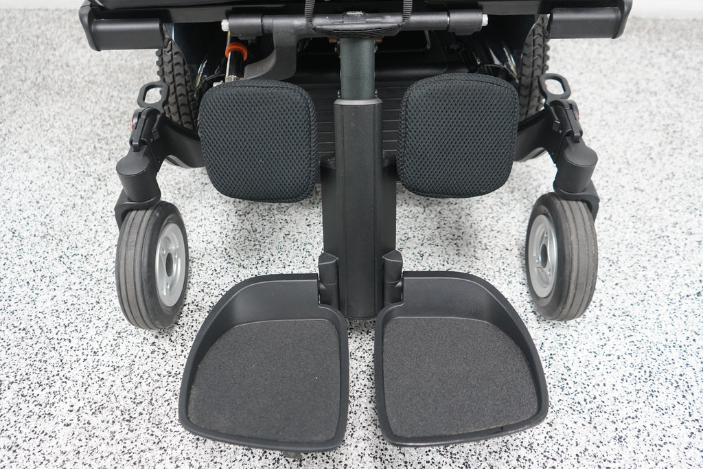 Permobil M300 HD Power Wheelchair Seat Lift, Tilt & Legs - 8870