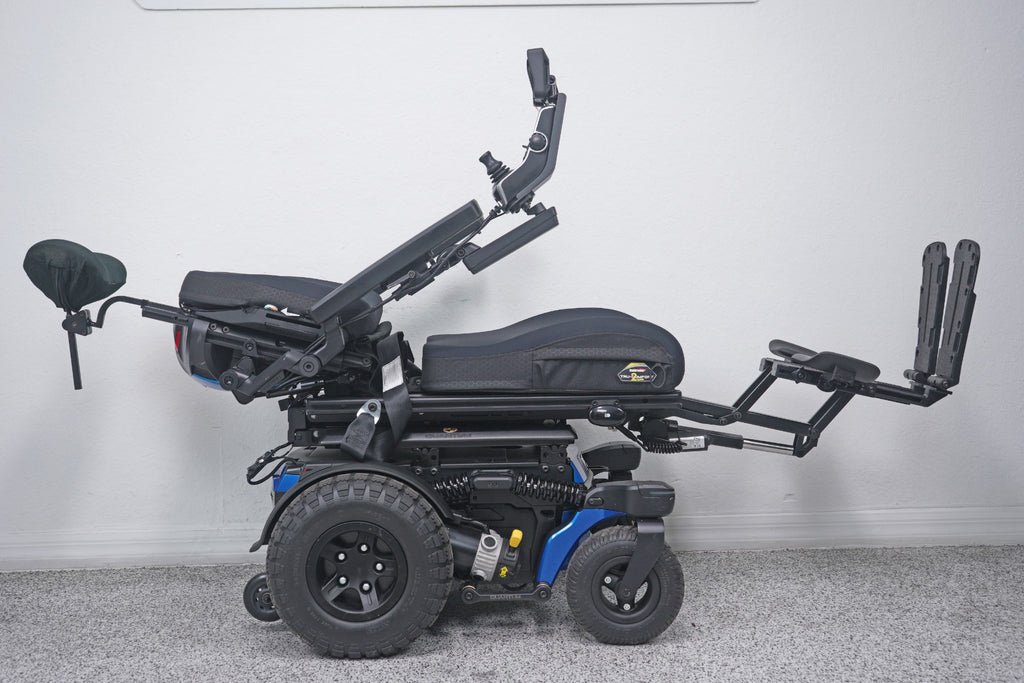 Quantum R-Trak Power Wheelchair Seat Lift, Tilt, Recline & Legs - 9018