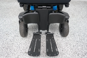 Quantum R-Trak Power Wheelchair Seat Lift, Tilt, Recline & Legs - 9018